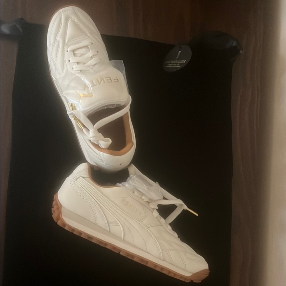 Cream colored Puma Avanti VL Fenty Women's Sneakers, NWT